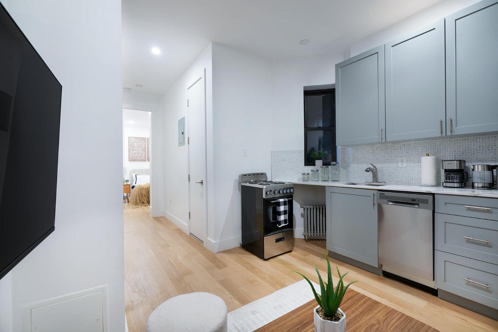1290-3 New Renovated 2 Bedrooms In Ues Appartamento *